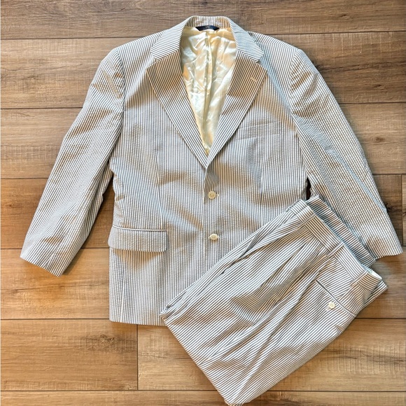 Brooks Brothers Seersucker Blue and White Striped Suit Coat and Pants Set44R/34W - Picture 1 of 16